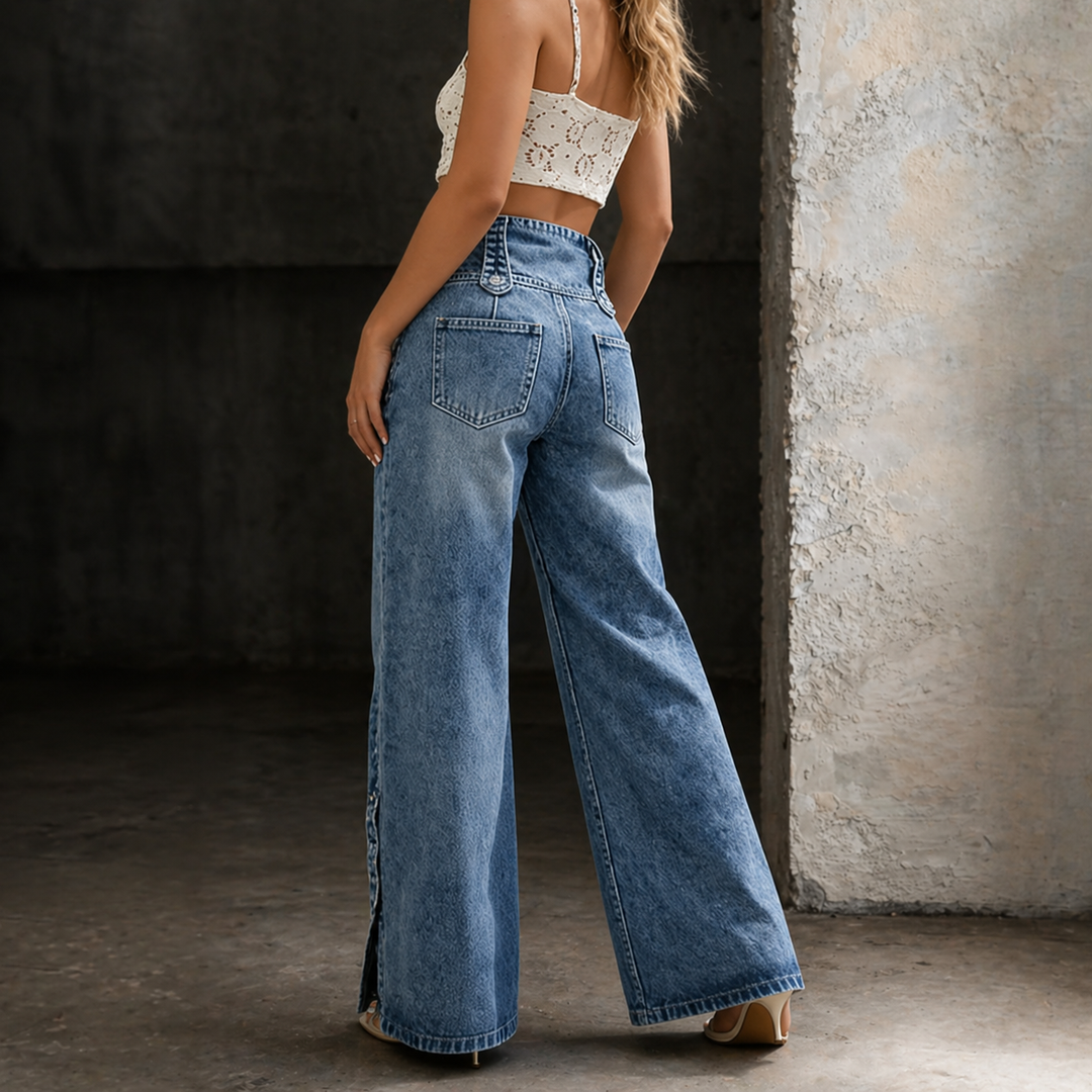 Mia™ High Waist Slit Jeans