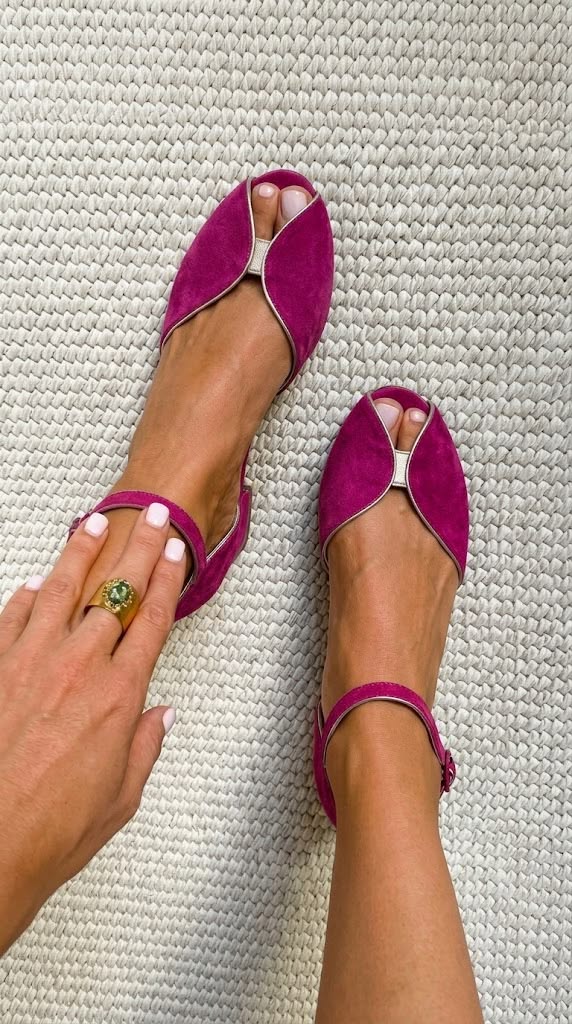 Olivia™ Elegant Green Sandals