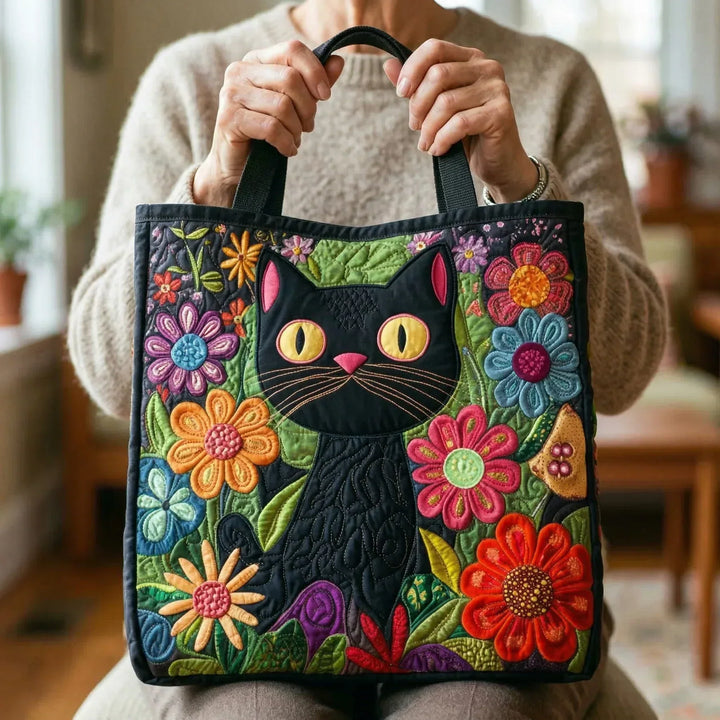 Luna™ Enchanted Black Cat